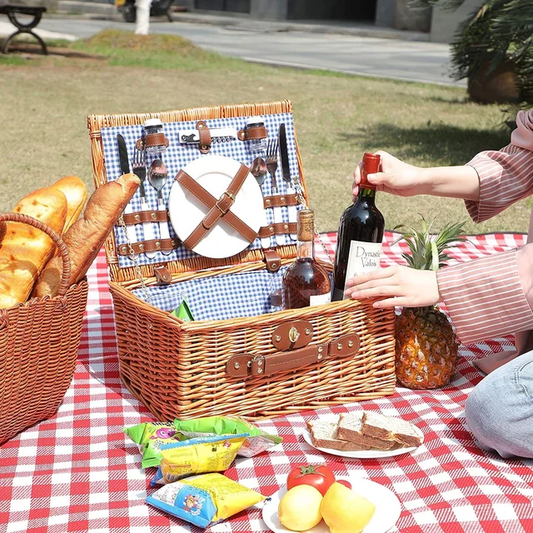 Picnic Basket 46 x 30 x 20 cm Rectangular Willow Wood for 4 People